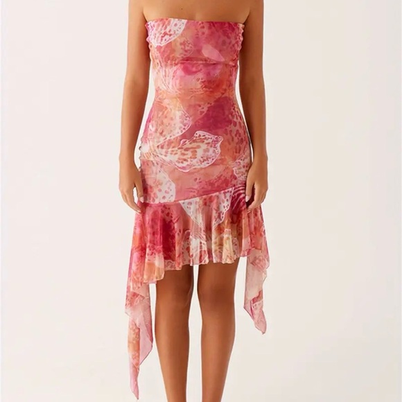 Dresses & Skirts - NEW Strapless Dress Ruffled Cuffless Mini Skirt